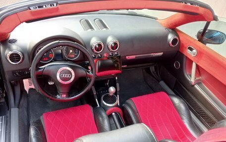 Audi TT, 2000 год, 899 000 рублей, 10 фотография