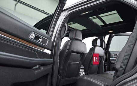 Ford Explorer VI, 2017 год, 2 615 000 рублей, 16 фотография