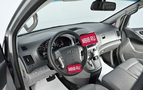 Hyundai Grand Starex Grand Starex I рестайлинг 2, 2017 год, 2 235 000 рублей, 6 фотография