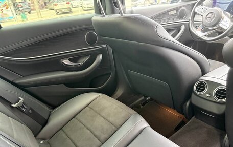 Mercedes-Benz E-Класс, 2018 год, 3 690 000 рублей, 8 фотография