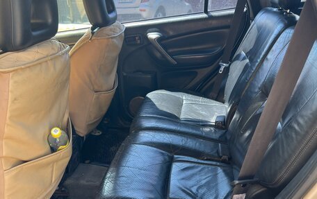 Toyota RAV4, 2004 год, 570 000 рублей, 4 фотография