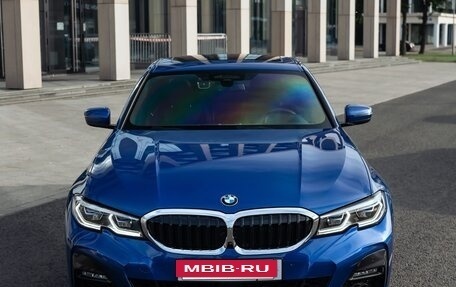 BMW 3 серия, 2018 год, 3 950 000 рублей, 3 фотография