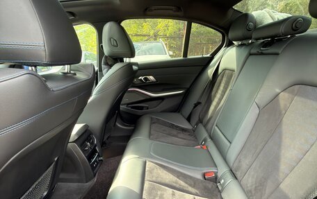BMW 3 серия, 2018 год, 3 950 000 рублей, 23 фотография