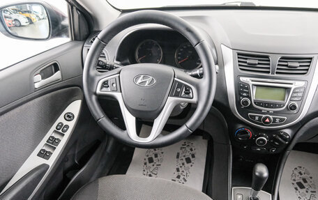 Hyundai Solaris II рестайлинг, 2013 год, 899 000 рублей, 10 фотография