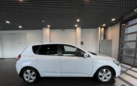 KIA cee'd I рестайлинг, 2011 год, 670 000 рублей, 2 фотография