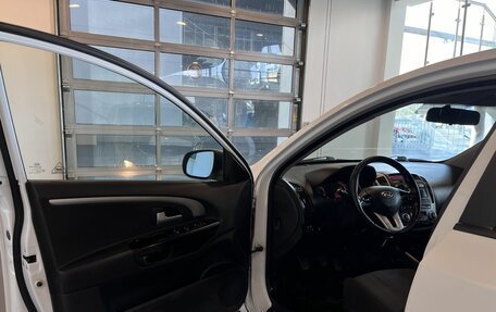 KIA cee'd I рестайлинг, 2011 год, 670 000 рублей, 18 фотография