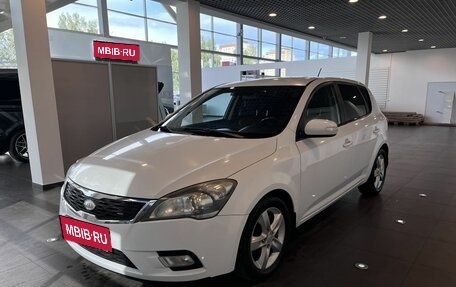 KIA cee'd I рестайлинг, 2011 год, 670 000 рублей, 7 фотография