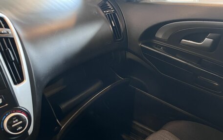 KIA cee'd I рестайлинг, 2011 год, 670 000 рублей, 27 фотография