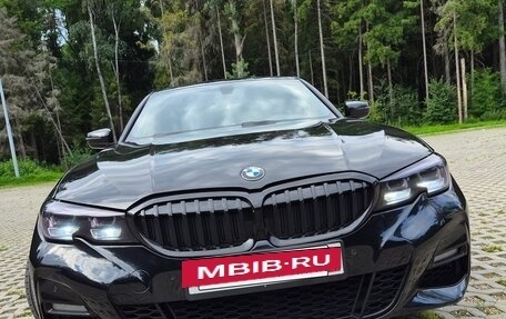 BMW 3 серия, 2019 год, 2 800 000 рублей, 2 фотография