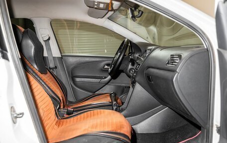 Volkswagen Polo VI (EU Market), 2016 год, 700 000 рублей, 16 фотография