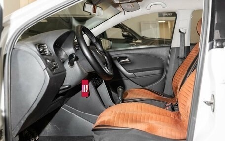 Volkswagen Polo VI (EU Market), 2016 год, 700 000 рублей, 14 фотография