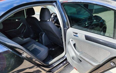 Volkswagen Jetta VI, 2012 год, 990 000 рублей, 8 фотография