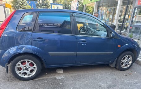 Ford Fiesta, 2008 год, 260 000 рублей, 2 фотография