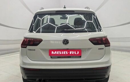 Volkswagen Tiguan II, 2020 год, 2 460 000 рублей, 7 фотография