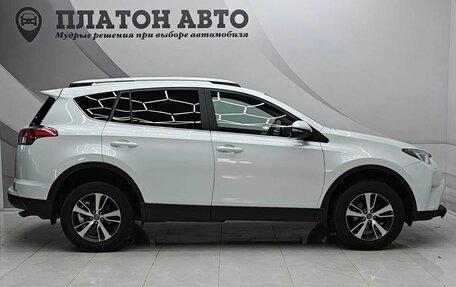 Toyota RAV4, 2018 год, 2 535 000 рублей, 8 фотография