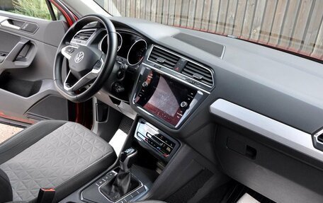 Volkswagen Tiguan II, 2021 год, 2 050 000 рублей, 15 фотография