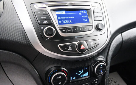 Hyundai Solaris II рестайлинг, 2015 год, 1 199 000 рублей, 16 фотография