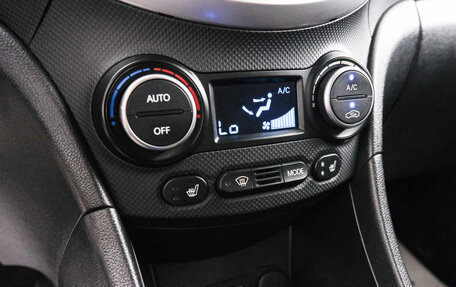 Hyundai Solaris II рестайлинг, 2015 год, 1 199 000 рублей, 18 фотография