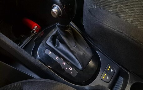 KIA Rio III рестайлинг, 2016 год, 999 000 рублей, 17 фотография