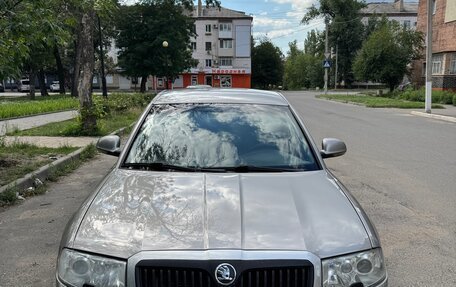 Skoda Superb III рестайлинг, 2008 год, 630 000 рублей, 1 фотография