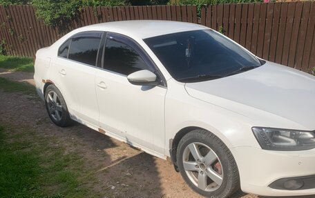 Volkswagen Jetta VI, 2013 год, 620 000 рублей, 2 фотография
