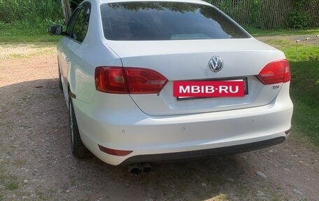 Volkswagen Jetta VI, 2013 год, 620 000 рублей, 4 фотография