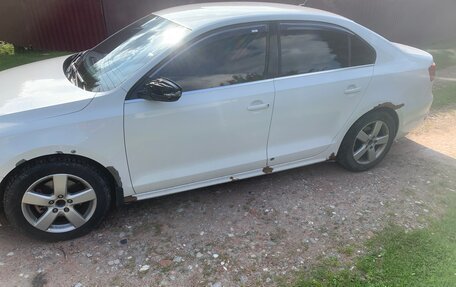Volkswagen Jetta VI, 2013 год, 620 000 рублей, 9 фотография