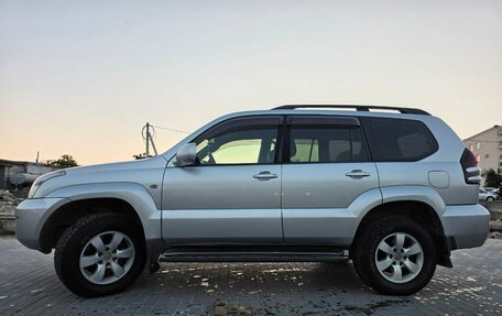 Toyota Land Cruiser Prado 120 рестайлинг, 2008 год, 2 500 000 рублей, 2 фотография