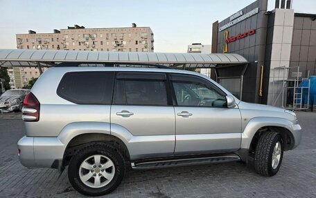 Toyota Land Cruiser Prado 120 рестайлинг, 2008 год, 2 500 000 рублей, 13 фотография
