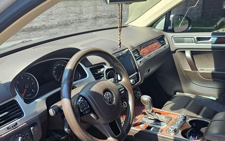 Volkswagen Touareg III, 2013 год, 2 300 000 рублей, 8 фотография