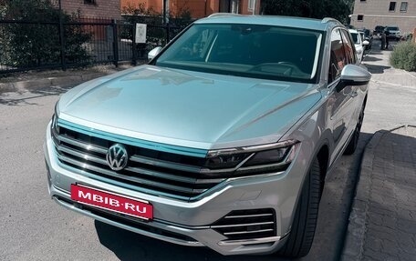 Volkswagen Touareg III, 2019 год, 5 900 000 рублей, 2 фотография