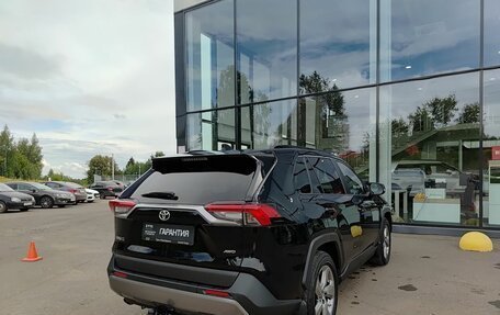 Toyota RAV4, 2020 год, 2 990 000 рублей, 6 фотография
