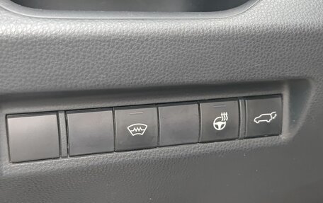 Toyota RAV4, 2020 год, 2 990 000 рублей, 23 фотография