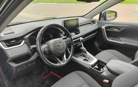 Toyota RAV4, 2020 год, 2 990 000 рублей, 20 фотография