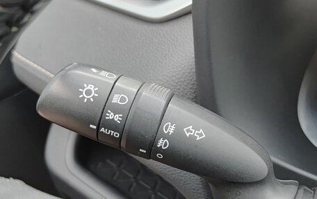 Toyota RAV4, 2020 год, 2 990 000 рублей, 24 фотография