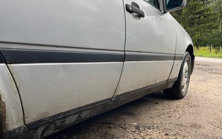Mercedes-Benz C-Класс, 1995 год, 300 000 рублей, 7 фотография