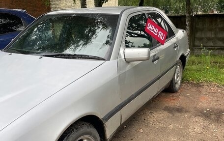 Mercedes-Benz C-Класс, 1995 год, 300 000 рублей, 2 фотография
