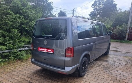 Volkswagen Caravelle T5, 2014 год, 2 000 000 рублей, 11 фотография