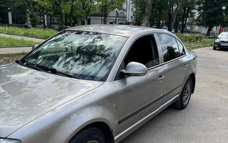 Skoda Superb III рестайлинг, 2008 год, 630 000 рублей, 2 фотография