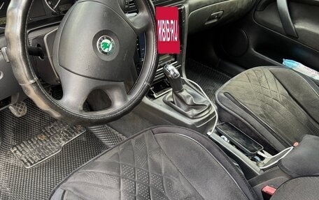 Skoda Superb III рестайлинг, 2008 год, 630 000 рублей, 4 фотография