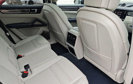 Porsche Cayenne III, 2022 год, 13 000 000 рублей, 12 фотография