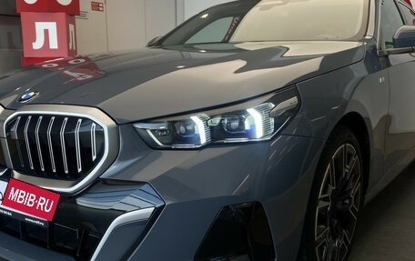 BMW 5 серия, 2024 год, 6 900 000 рублей, 8 фотография