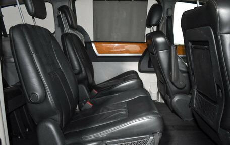 Chrysler Voyager IV, 2008 год, 899 000 рублей, 13 фотография