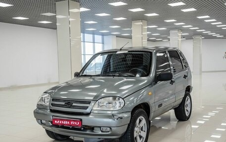Chevrolet Niva I рестайлинг, 2004 год, 227 000 рублей, 1 фотография