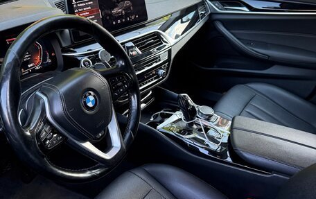 BMW 5 серия, 2021 год, 2 450 000 рублей, 9 фотография