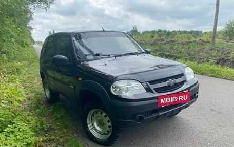 Chevrolet Niva I рестайлинг, 2011 год, 390 000 рублей, 2 фотография
