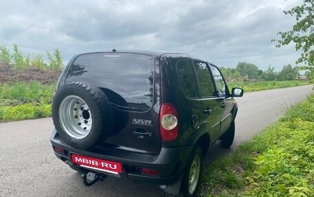 Chevrolet Niva I рестайлинг, 2011 год, 390 000 рублей, 4 фотография
