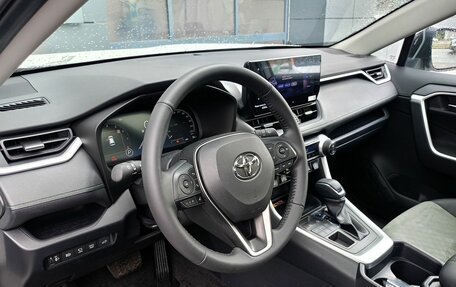 Toyota RAV4, 2025 год, 3 920 000 рублей, 5 фотография