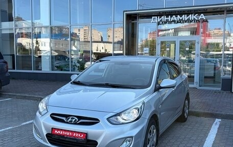 Hyundai Solaris II рестайлинг, 2011 год, 611 000 рублей, 1 фотография