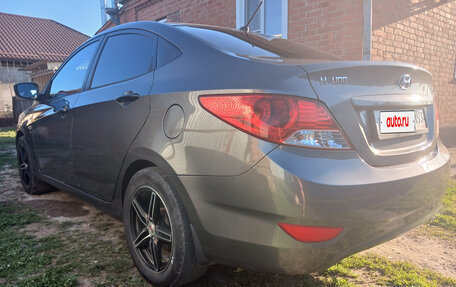 Hyundai Solaris II рестайлинг, 2011 год, 620 000 рублей, 5 фотография